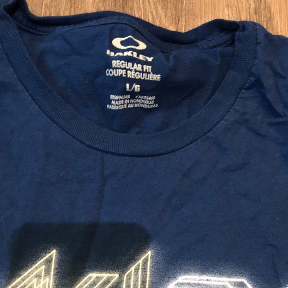 Tee - Picture 2 of 3